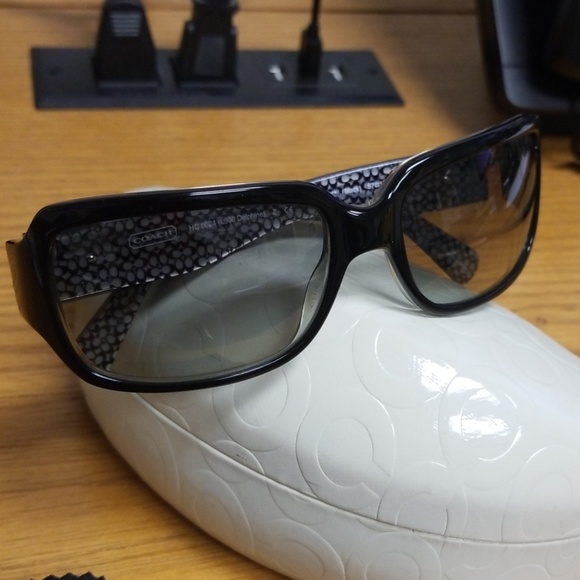 Sunglasses - Picture 5 of 5